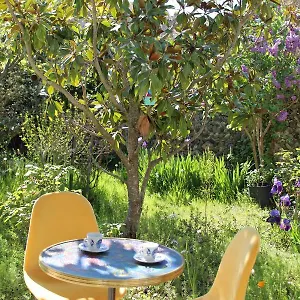  Maison d'hôtes Avec Sdb Spacieuse Et Lumineuse Sur Jardin Fleuri